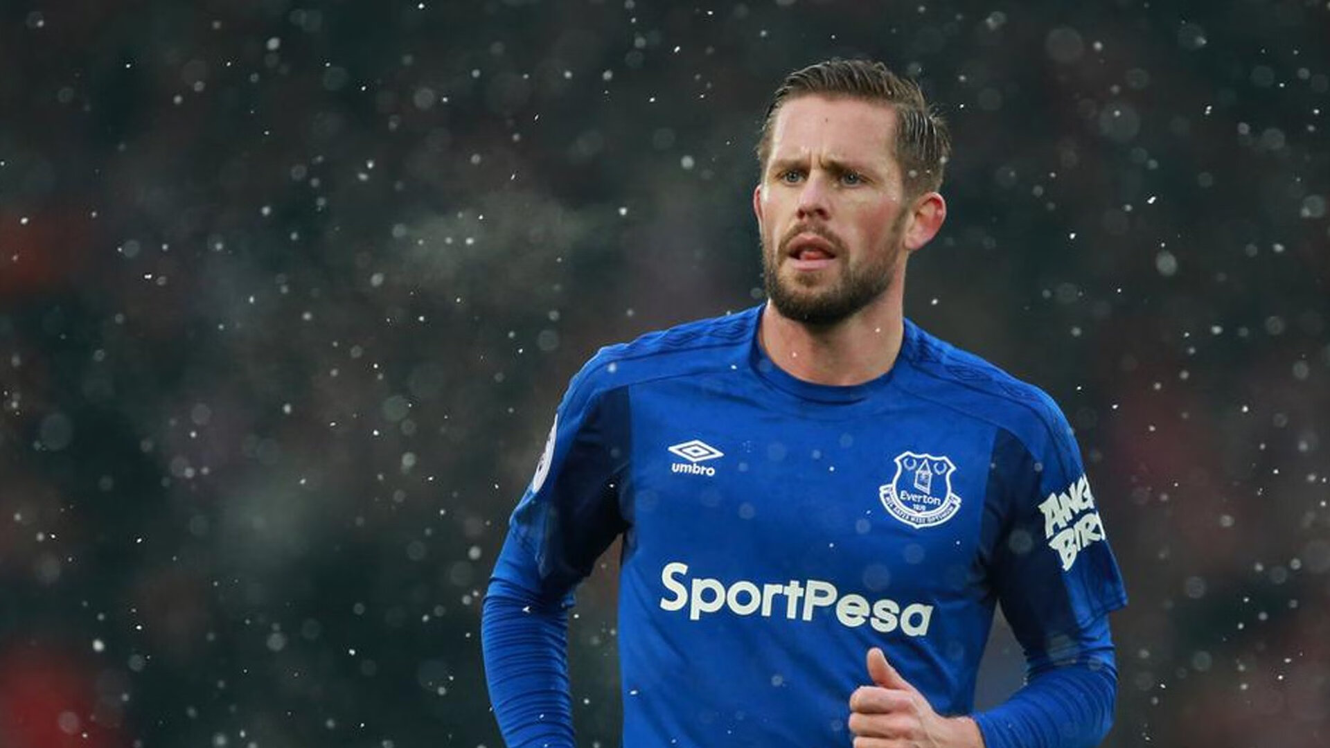 体坛记忆|逆袭名场面!巴赫拉姆耍阴招被扣分,莫里飞膝逆袭引爆全场